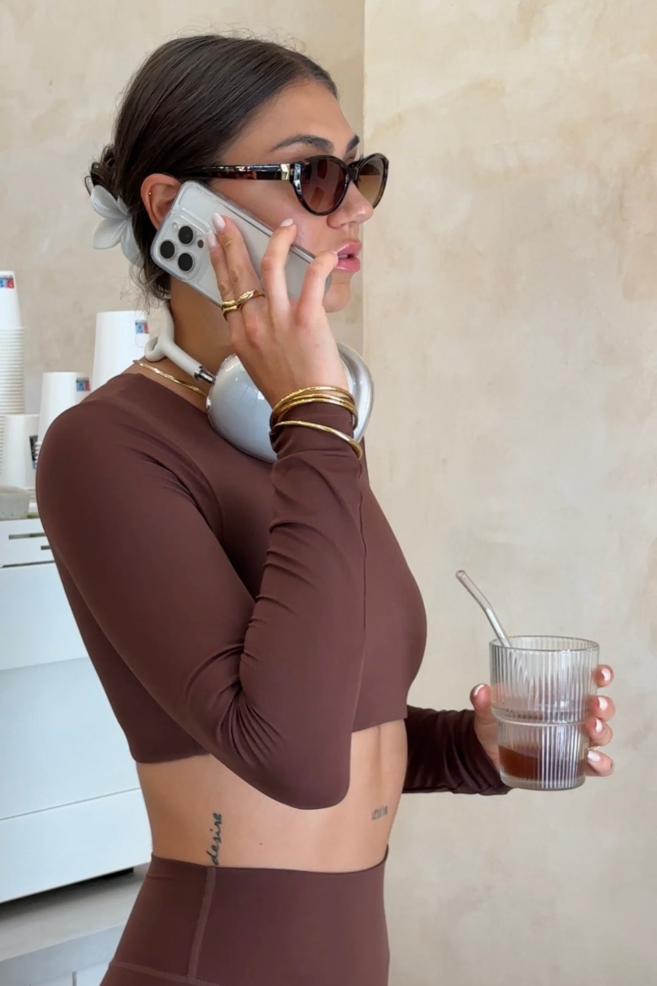 Long Sleeve Crop top s vnitřní podprsenkou UMBER