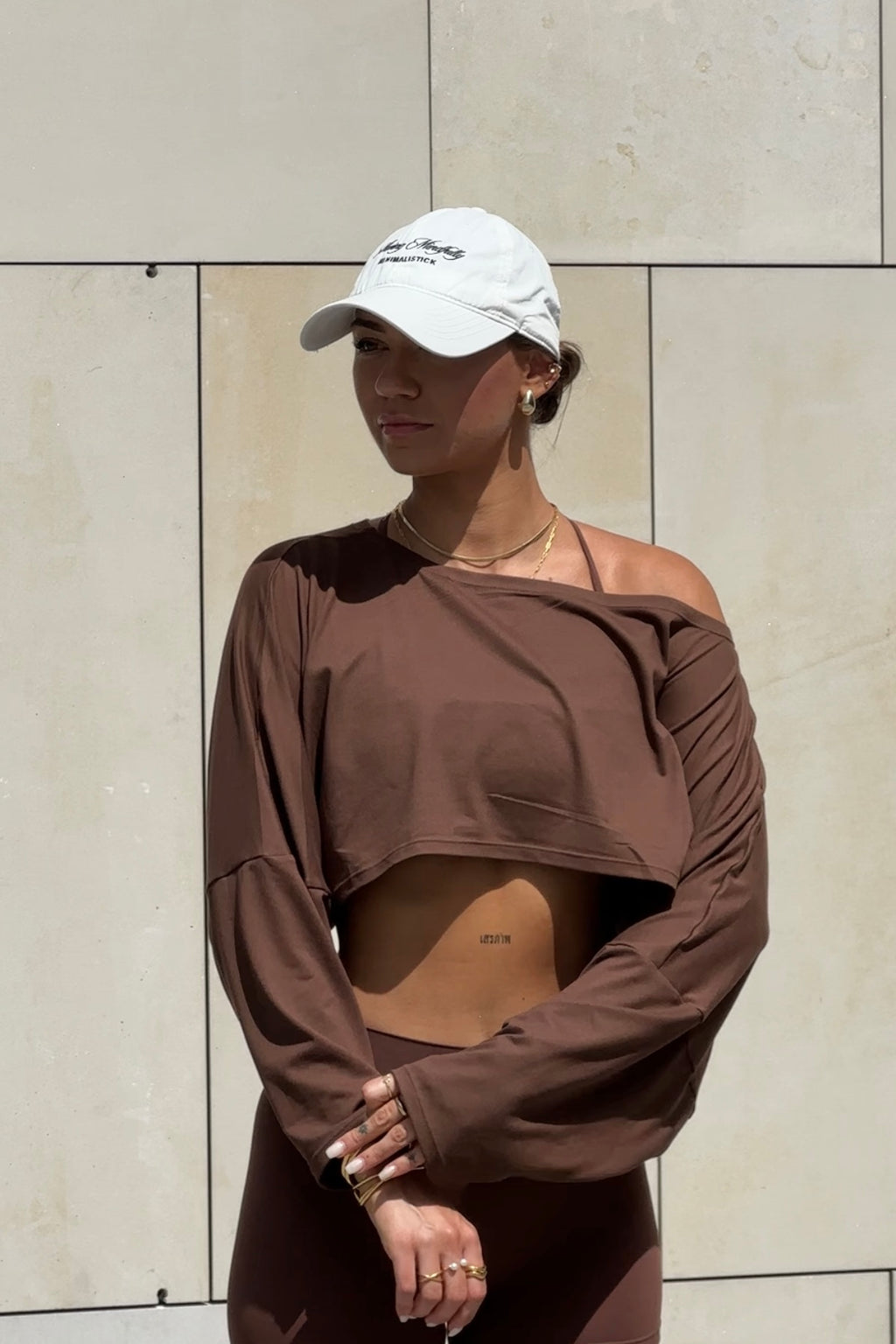 Volný Long  Sleeve Crop top UMBER