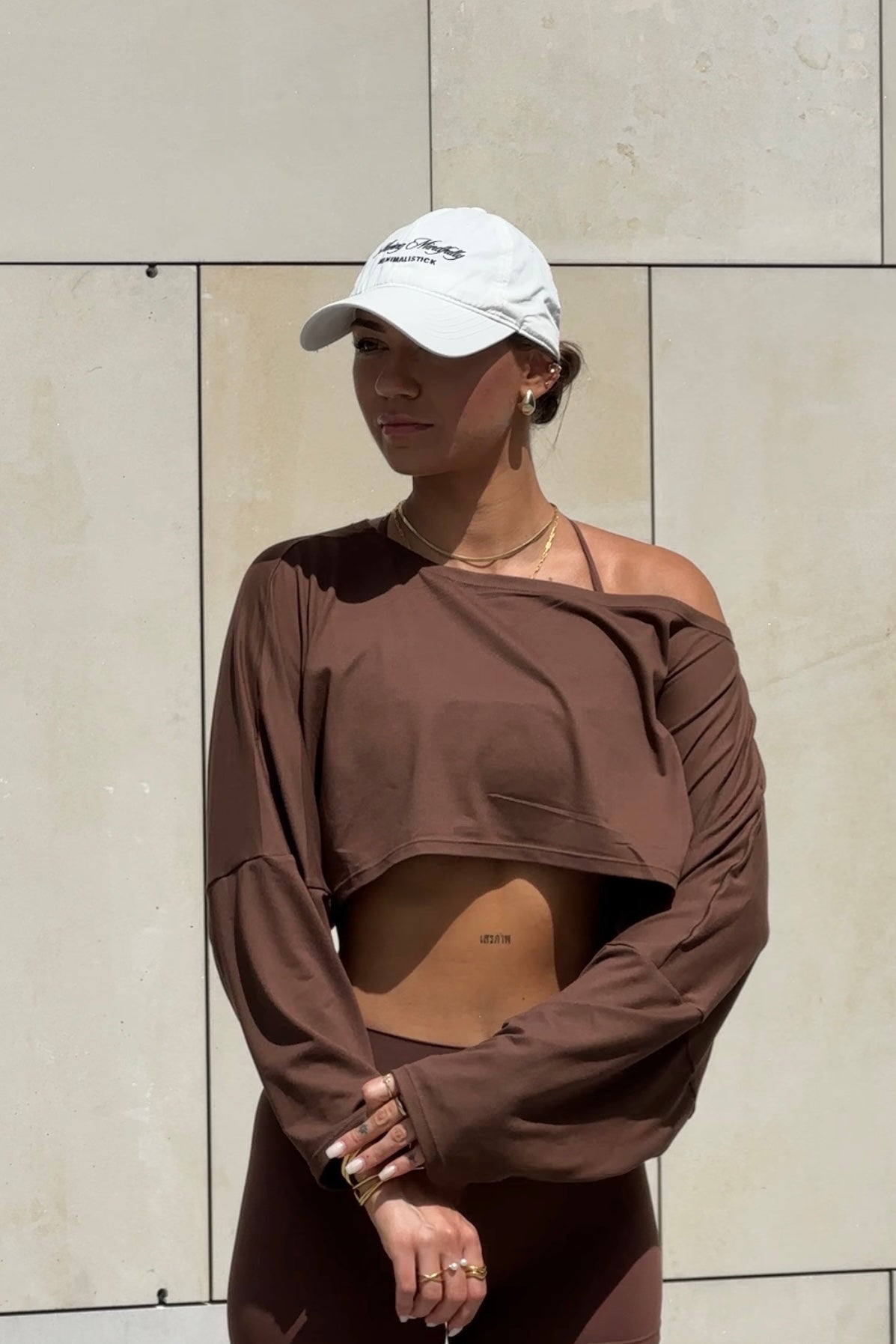 Volný Long  Sleeve Crop top UMBER